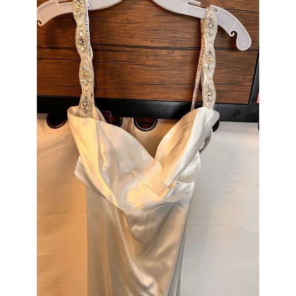 White Niki livas Size 12 Straight dress - Picture 1 of 2